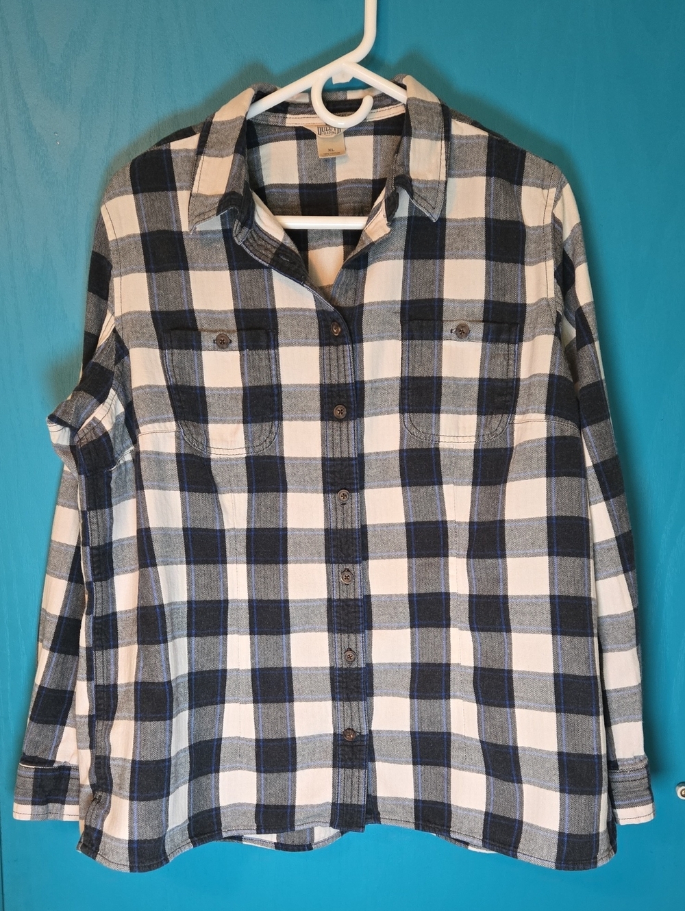 Duluth Trading Co Blue and White Plaid Button-Down Shirt